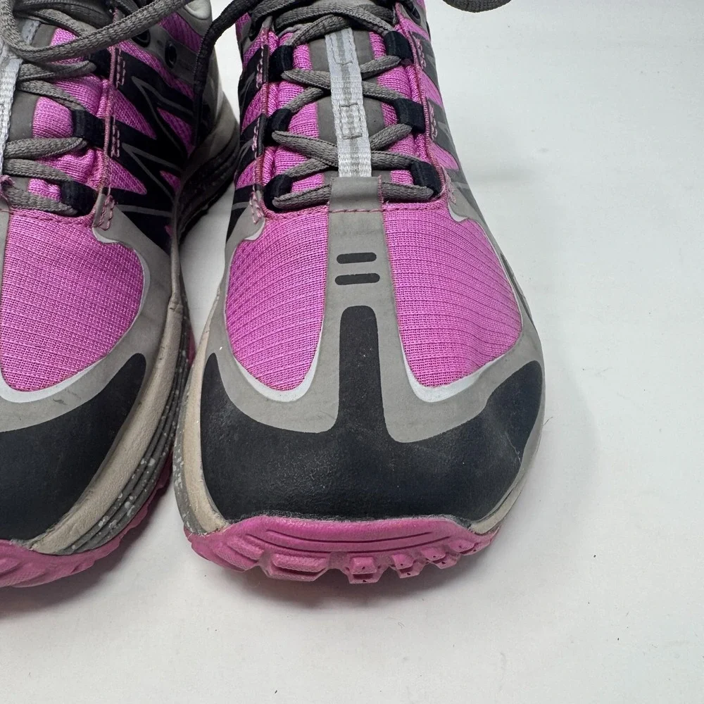 Topo Athletic Running Trail Shoes Berry Black Purple Women's Size‎ 7